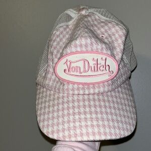 Pink Von Dutch Trucker hat